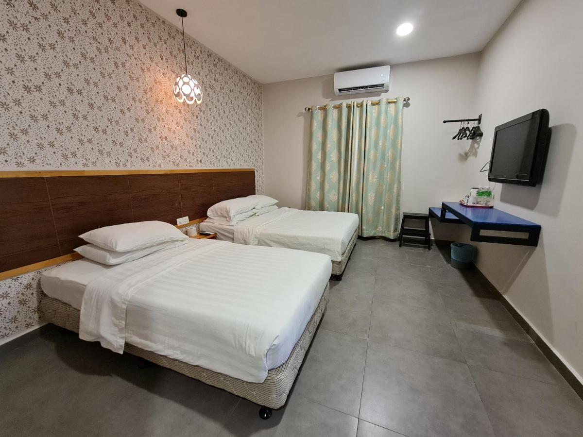 Hotel Bestari Kuala Lipis Exterior foto